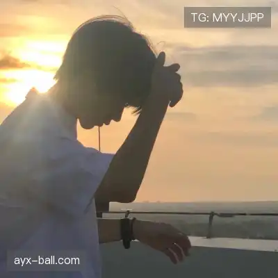 薄发华
